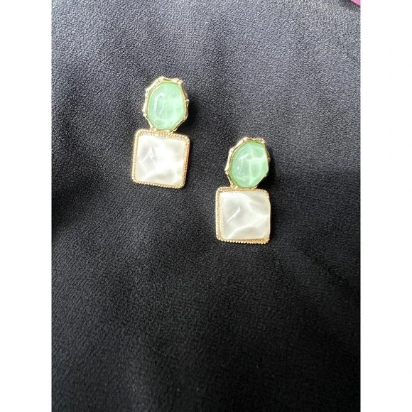 18K Gold Plated Water Ripple Resin Square Earrings Modern Spring - Picture 3 of 3